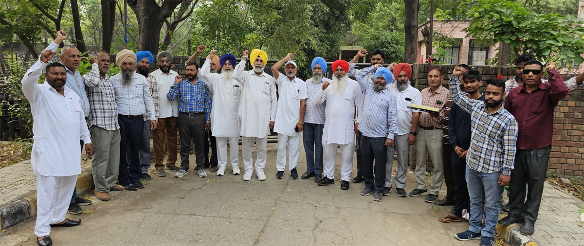 Red flag hoisted on the occasion of Labour Day.